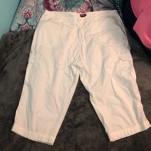 Plus size Capri white cargo thin